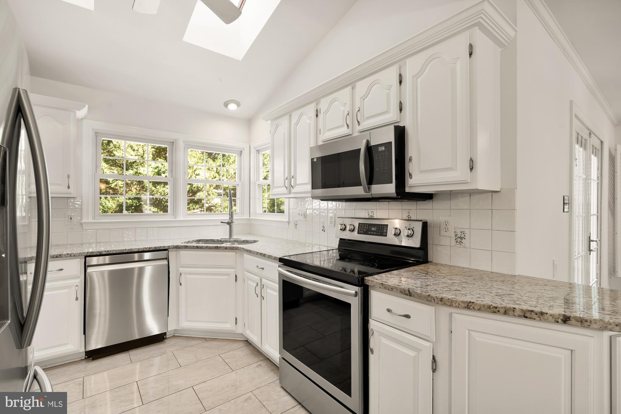 6502 Summerton Way Springfield, VA 22150 - Photo 14 of 40