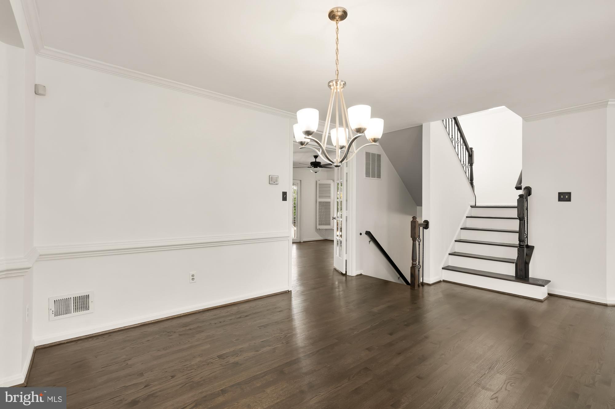 6502 Summerton Way Springfield, VA 22150 - Photo 10 of 40