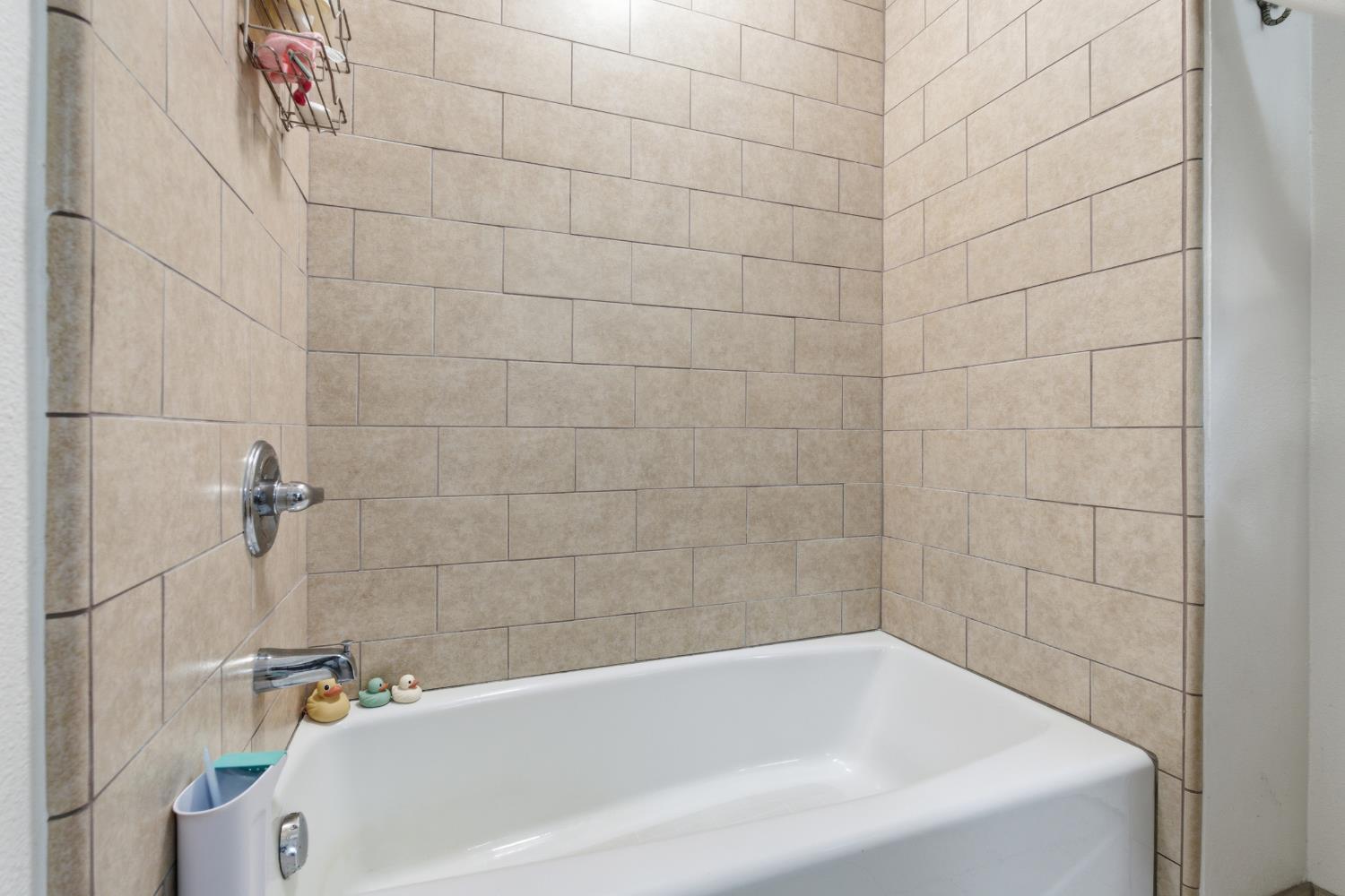 4869 North Harrison Avenue, Unit 109 Fresno, CA 93704 - Photo 27 of 46