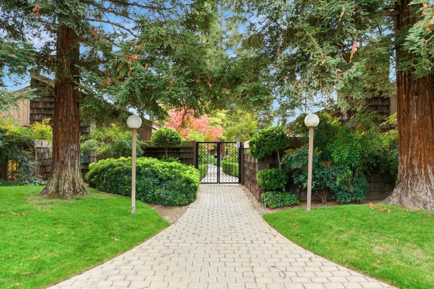 4869 North Harrison Avenue, Unit 109 Fresno, CA 93704 - Photo 4 of 46