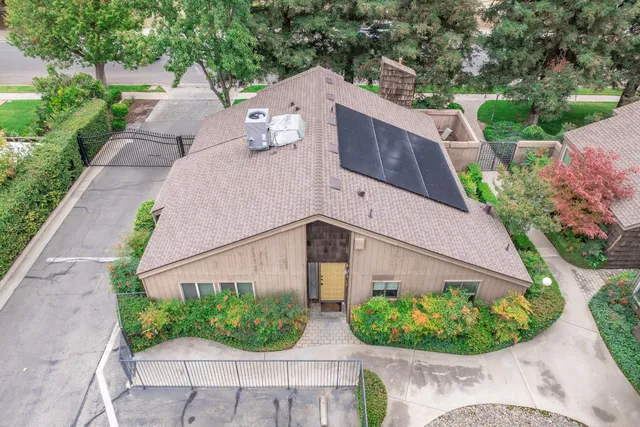 $345,000 | 4869 North Harrison Avenue, Unit 109, Fresno, CA 93704