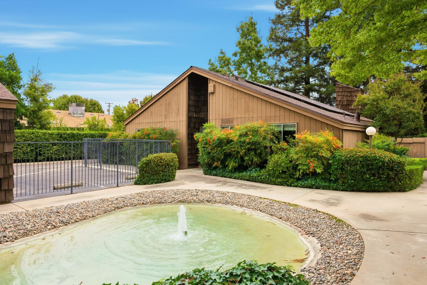 4869 North Harrison Avenue, Unit 109 Fresno, CA 93704 - Photo 43 of 46