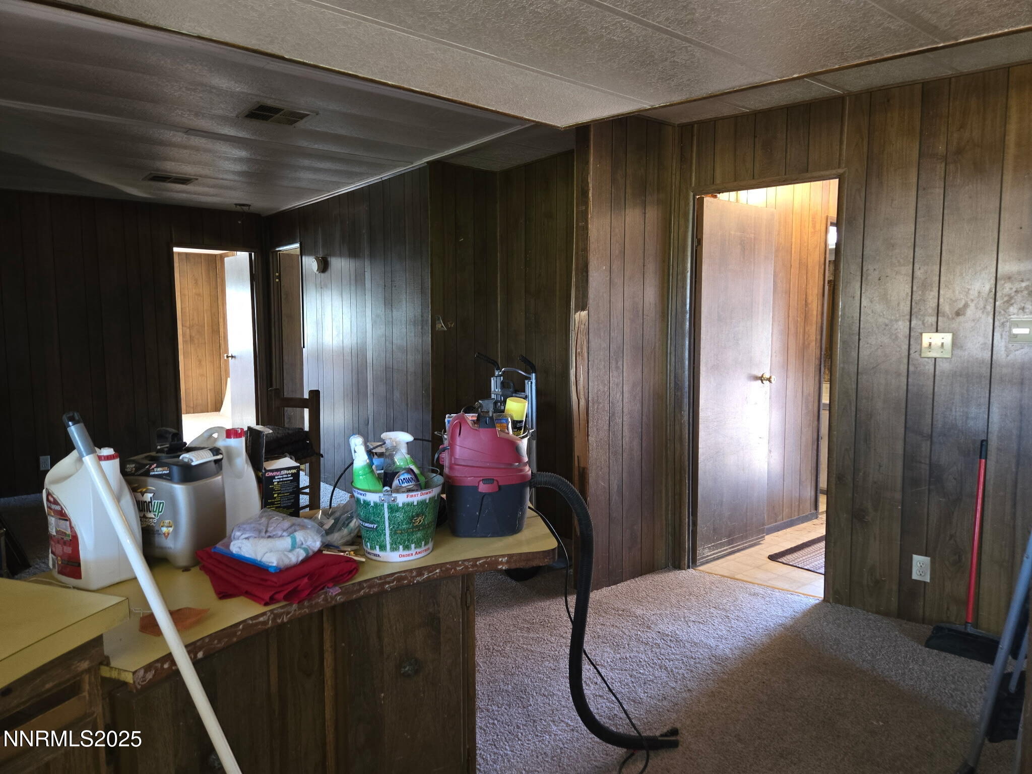 1340 Topaz Ranch Drive Topaz Ranch Estates, NV 89444 - Photo 7 of 20 a bedroom with bed and a mirror
