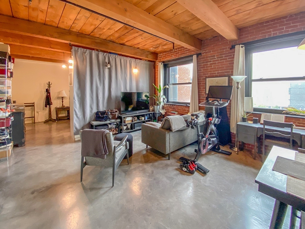 90 Wareham Street, Unit 407 Boston, MA 02118 - Photo 4 of 15
