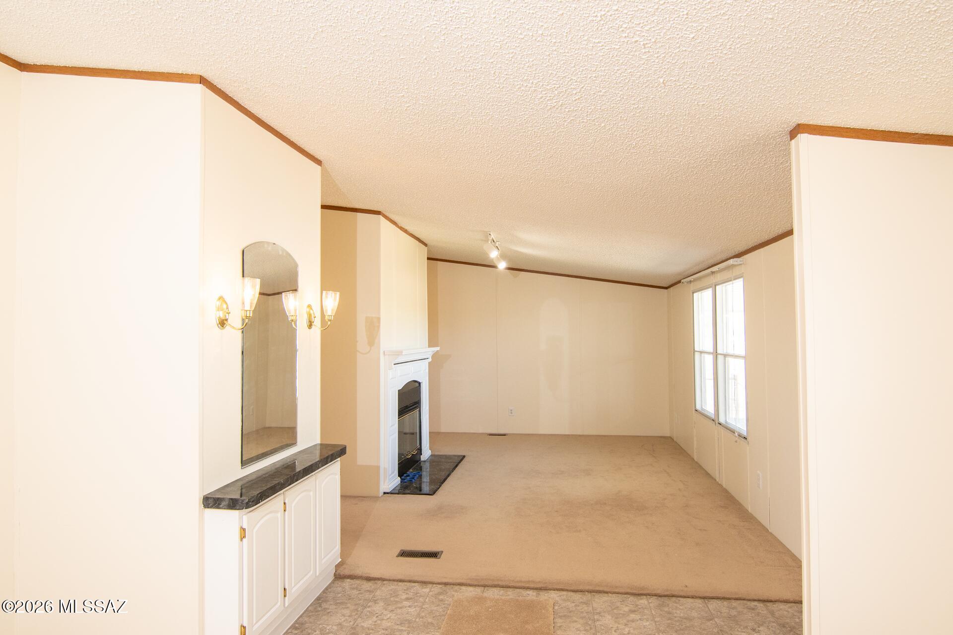 5538 East Hermans Road Tucson, AZ 85756 - Photo 7 of 32 DSC_0707