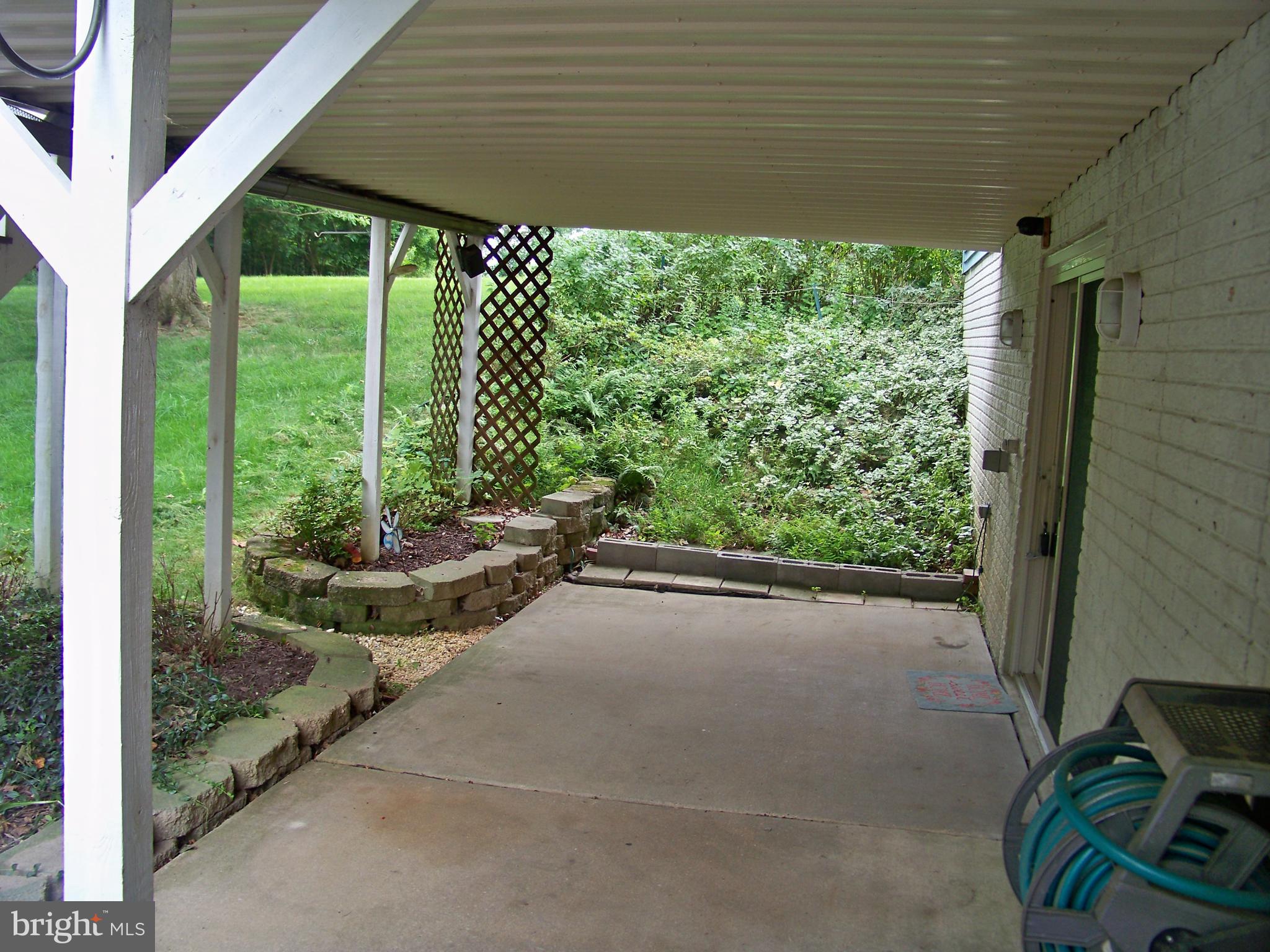 1968 Wilderness Road Lancaster, PA 17603 - Photo 5 of 28 Gallery Image 5