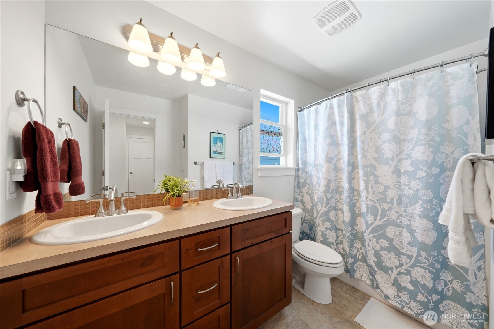 219 197th Street Southeast Bothell, WA 98012 - Photo 22 of 37