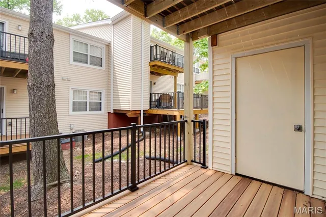 $149,900 | 9041 North Swan Circle, Brentwood, MO 63144