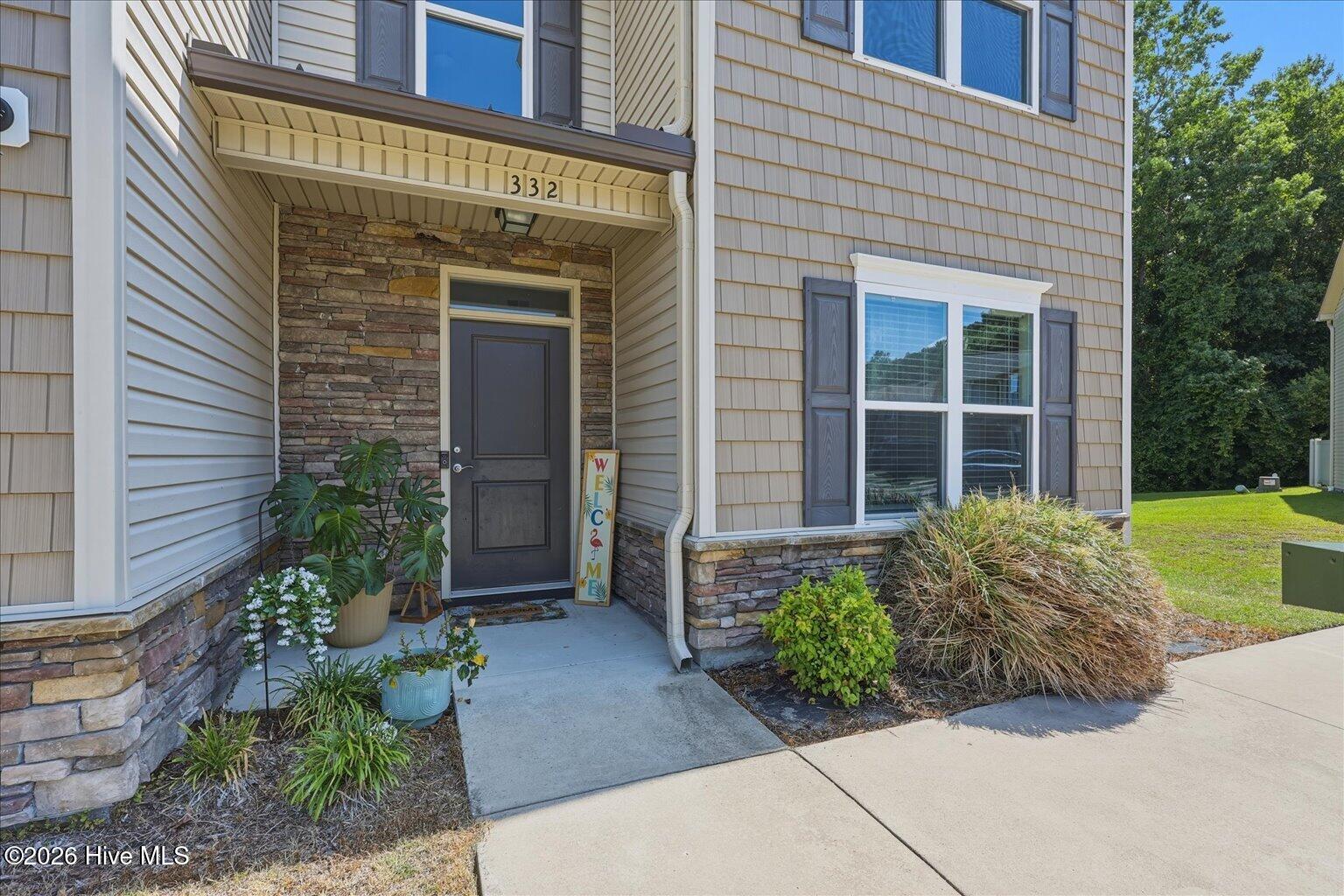 332 Glenellen Loop Road Midway Park, NC 28544 - Photo 2 of 30