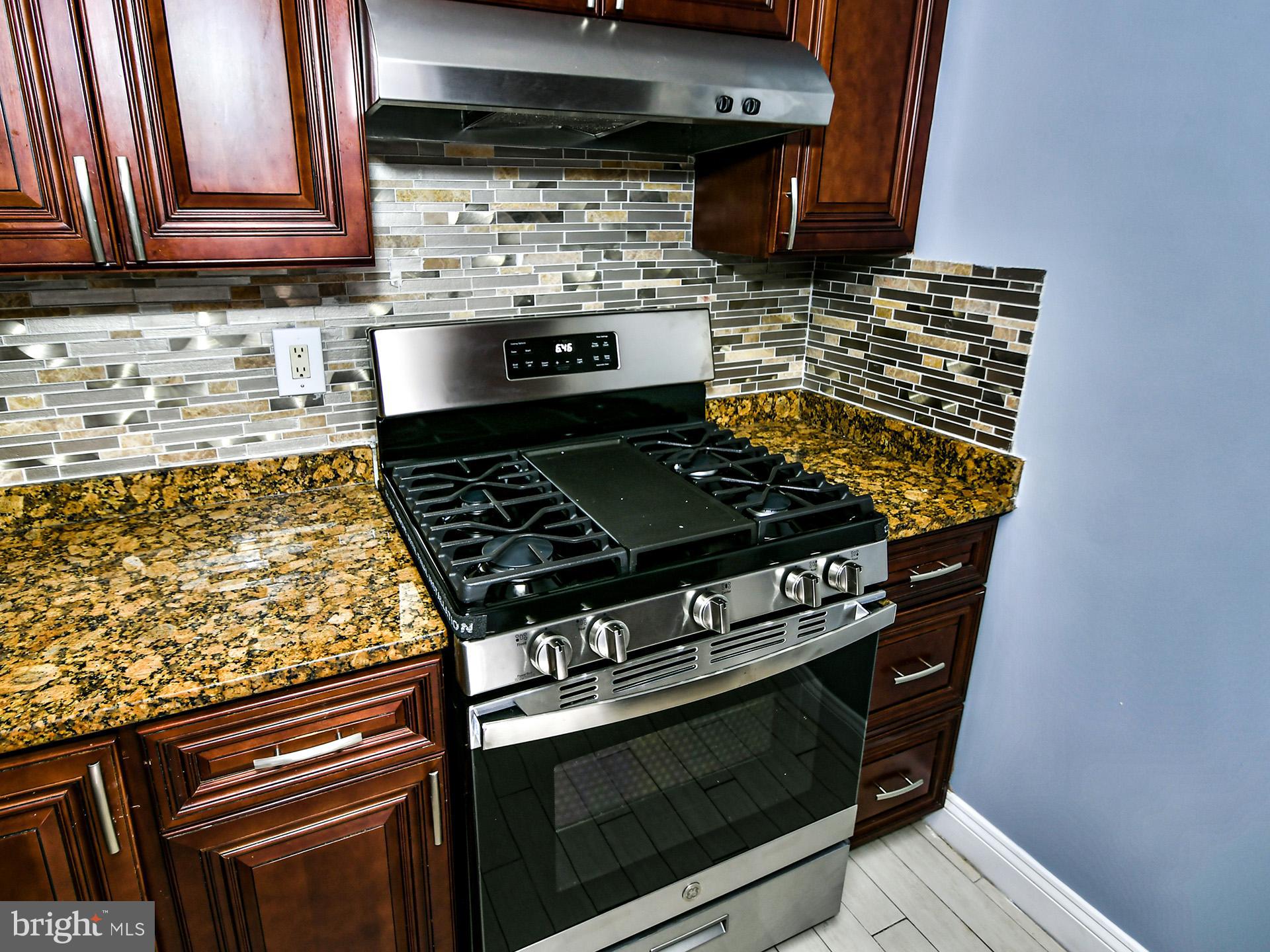 2703 Talbot Road Baltimore, MD 21216 - Photo 13 of 54