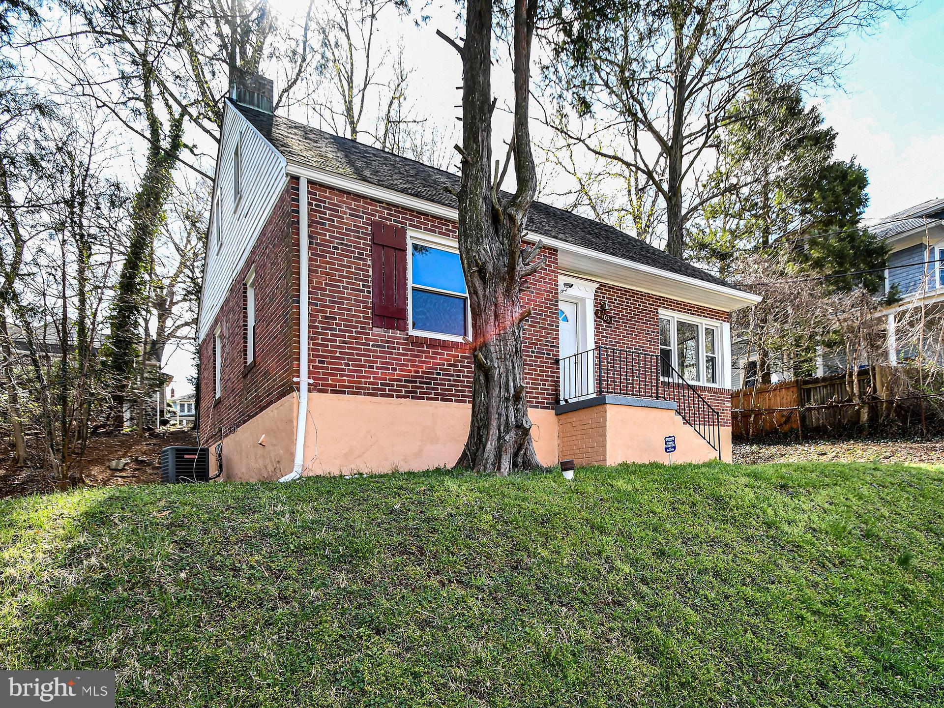 2703 Talbot Road Baltimore, MD 21216 - Photo 3 of 54