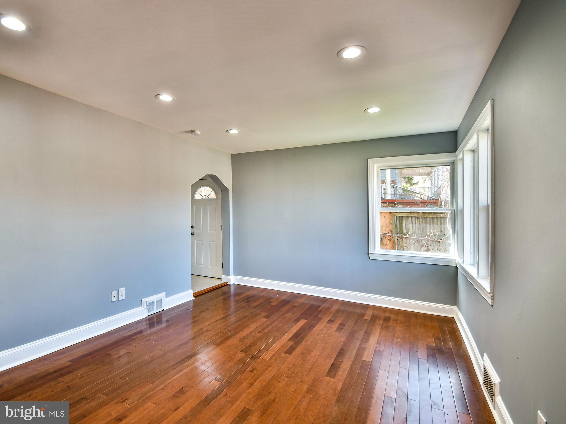 2703 Talbot Road Baltimore, MD 21216 - Photo 9 of 54
