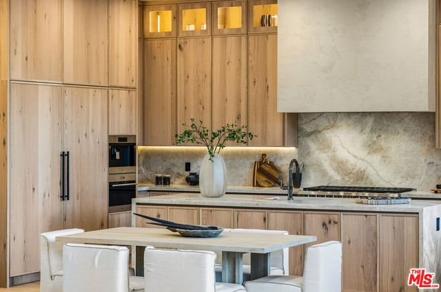 $6,295,000 | 4816 Oak Park Avenue, Encino, CA 91316