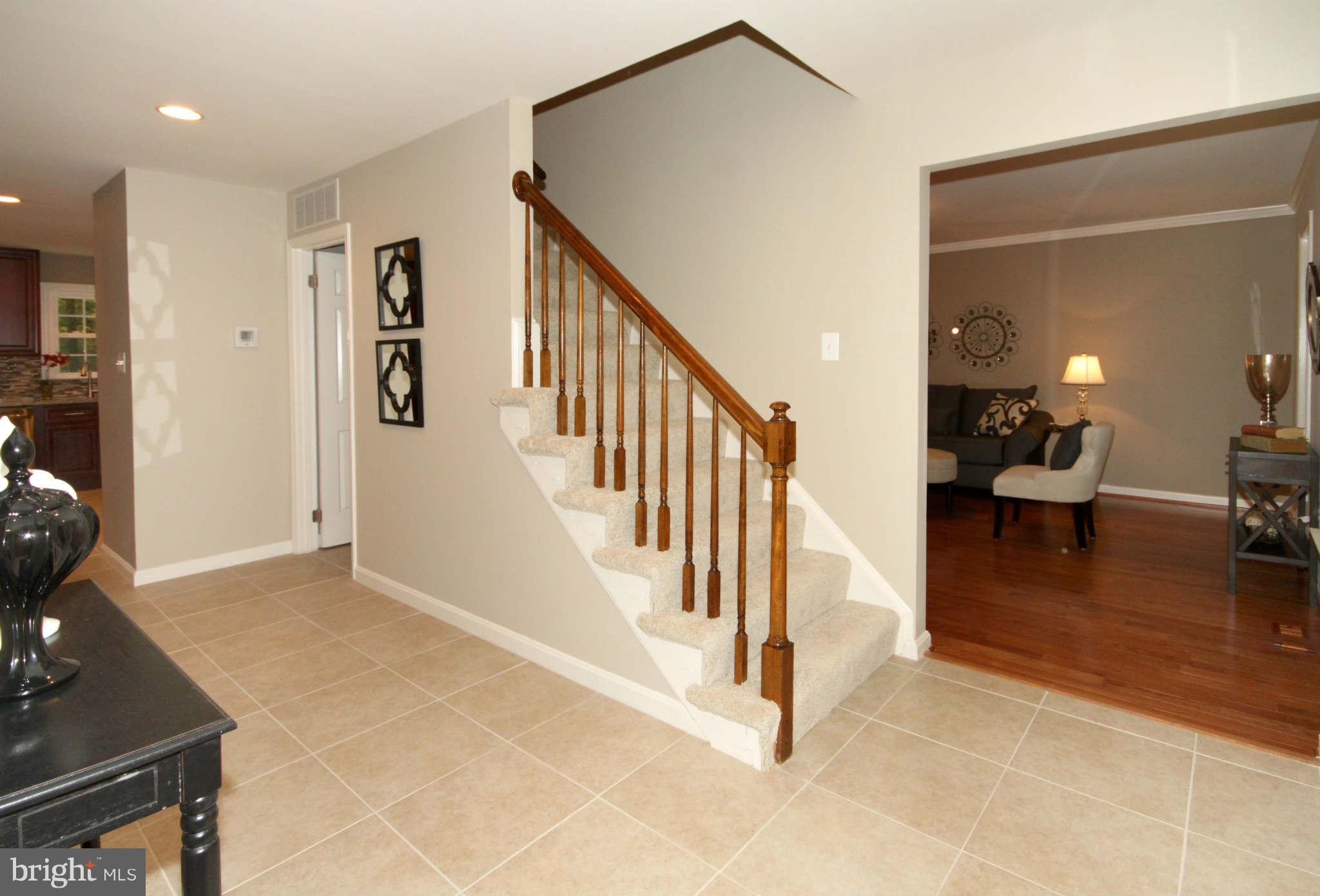 5112 Pheasant Ridge Road Fairfax, VA 22030 - Photo 2 of 30 Interior (General)