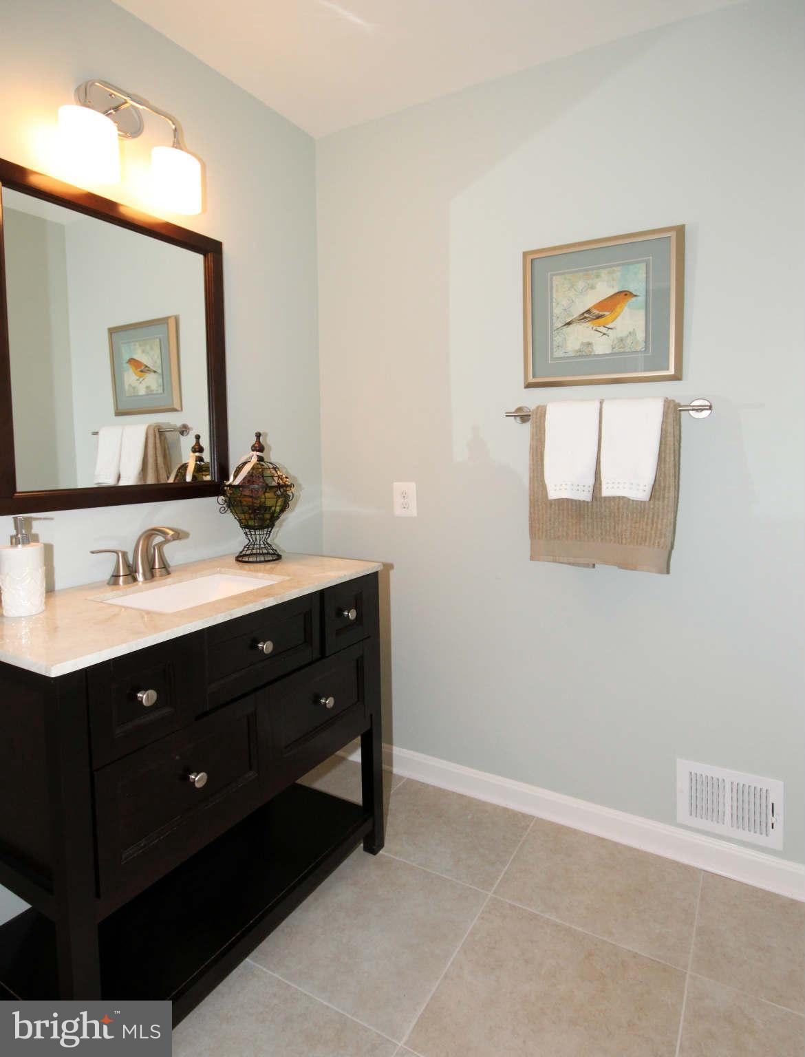 5112 Pheasant Ridge Road Fairfax, VA 22030 - Photo 15 of 30 Bath