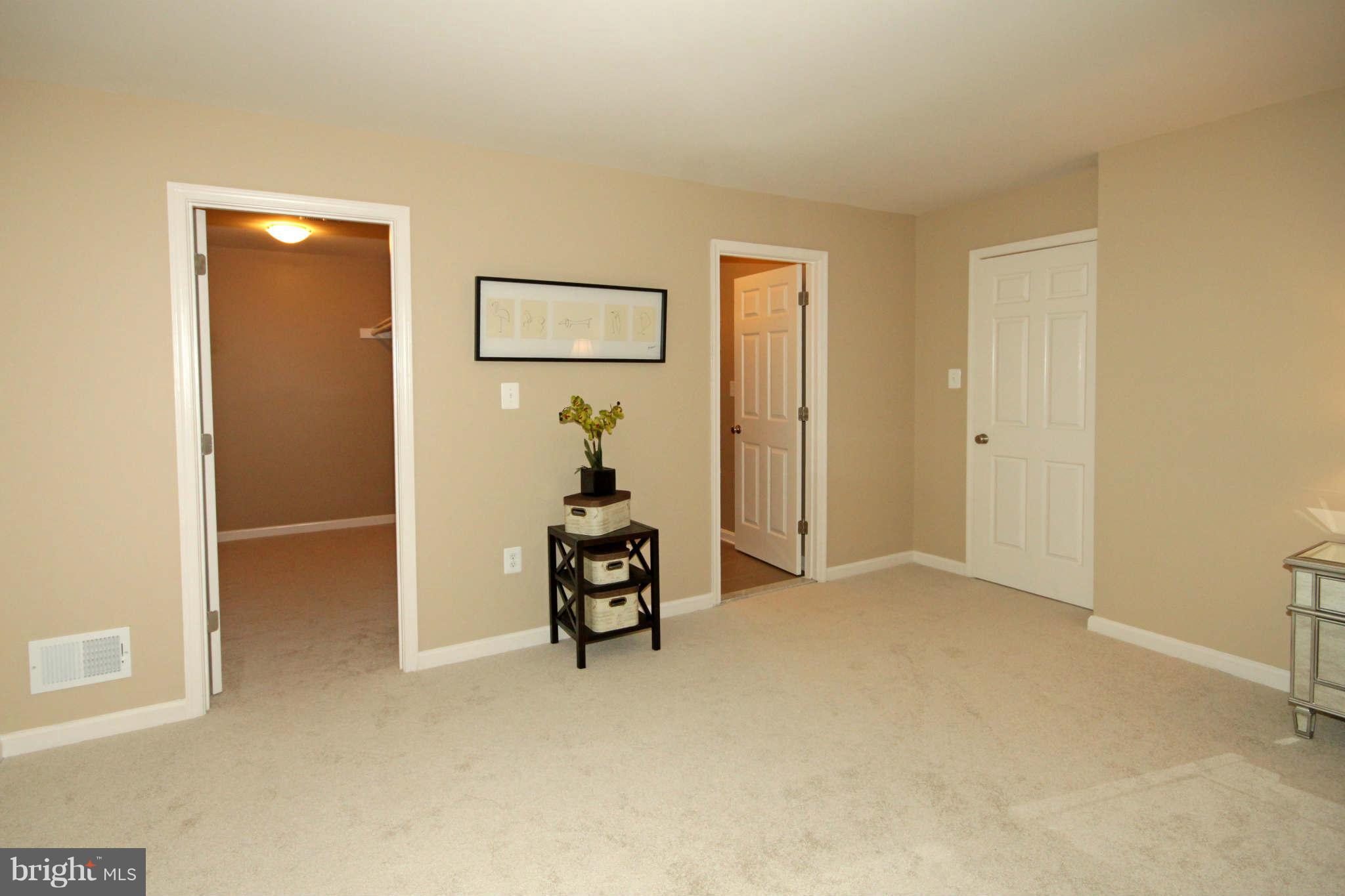 5112 Pheasant Ridge Road Fairfax, VA 22030 - Photo 17 of 30 Bedroom (Master)