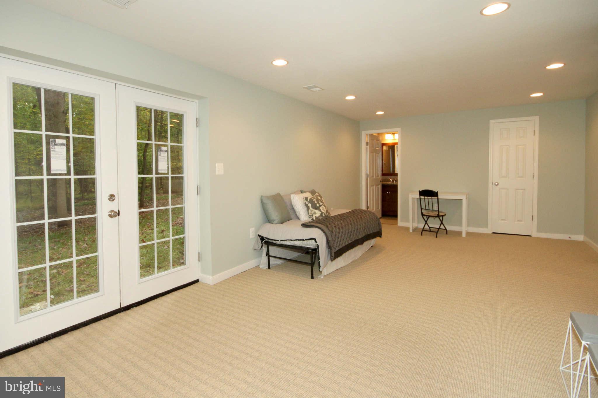 5112 Pheasant Ridge Road Fairfax, VA 22030 - Photo 25 of 30 Bedroom