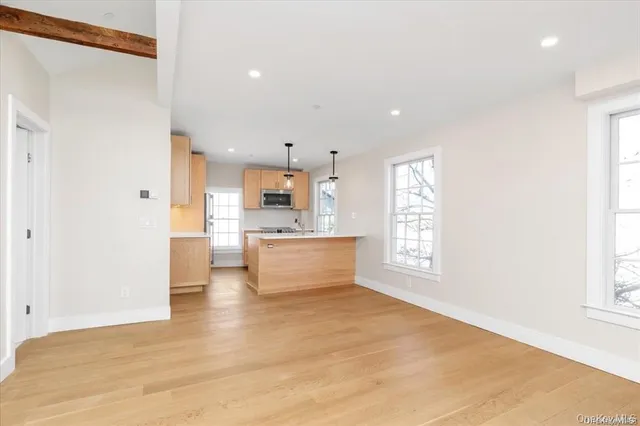 $3,400 | 108 South Street, Unit D, Oyster Bay, NY 11771