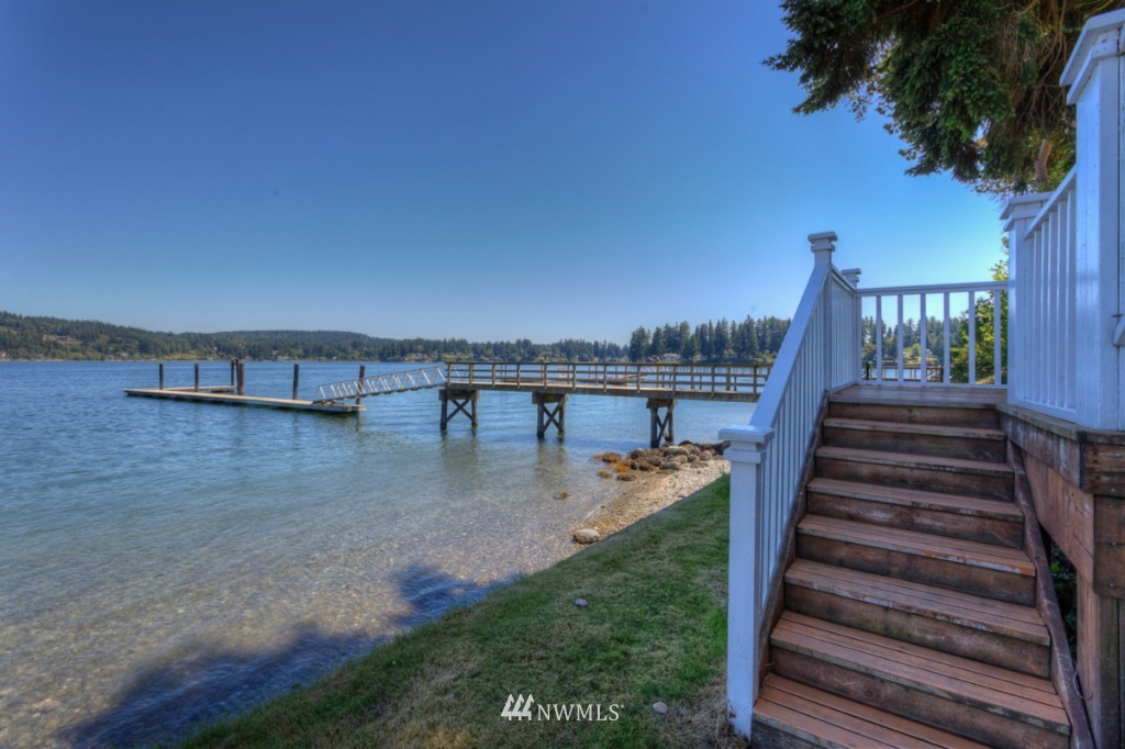 16499 Pearson Point Road Northeast Poulsbo, WA 98370 - Photo 22 of 24 Gallery Image 22