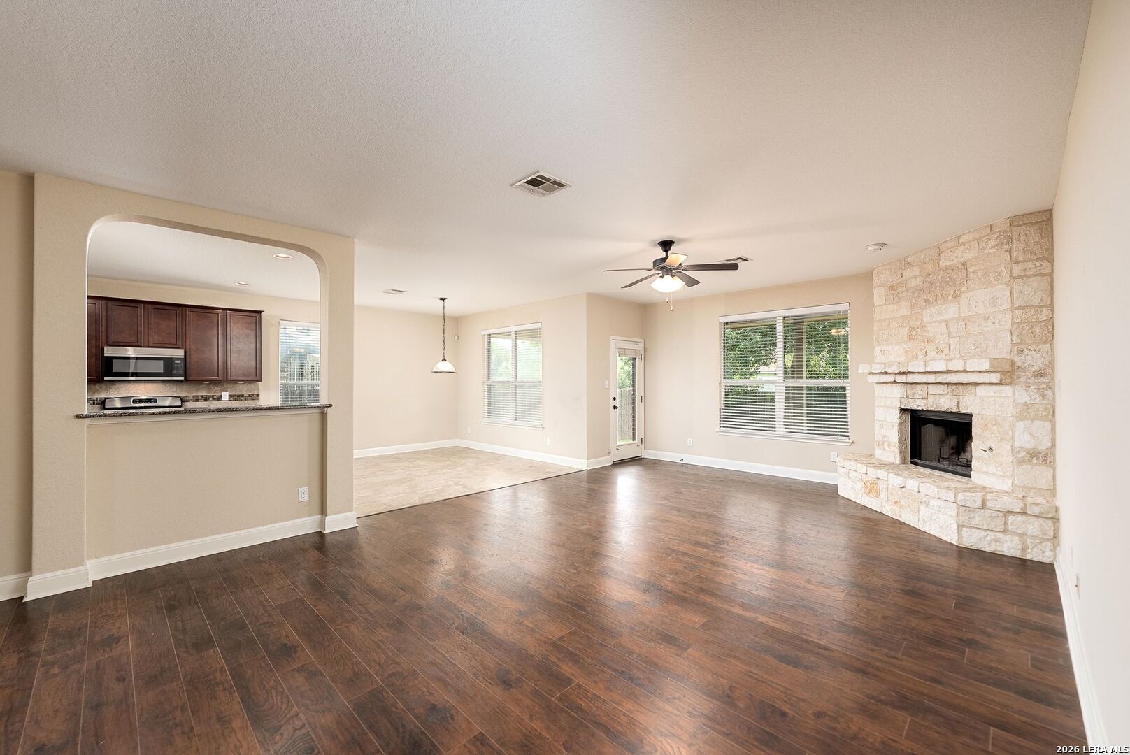 27027 Sable Run Boerne, TX 78015 - Photo 4 of 26