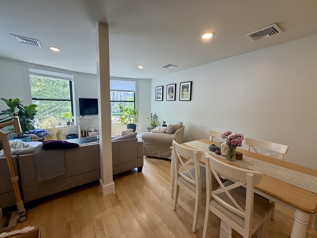 1674 Beacon Street, Unit 2 Brookline, MA 02445 - Photo 10 of 42