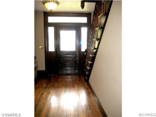 14911 Dry Bridge Road Ruther Glen, VA 22546 - Photo 7 of 12 Foyer - Beautiful, Entrance showing off the origin