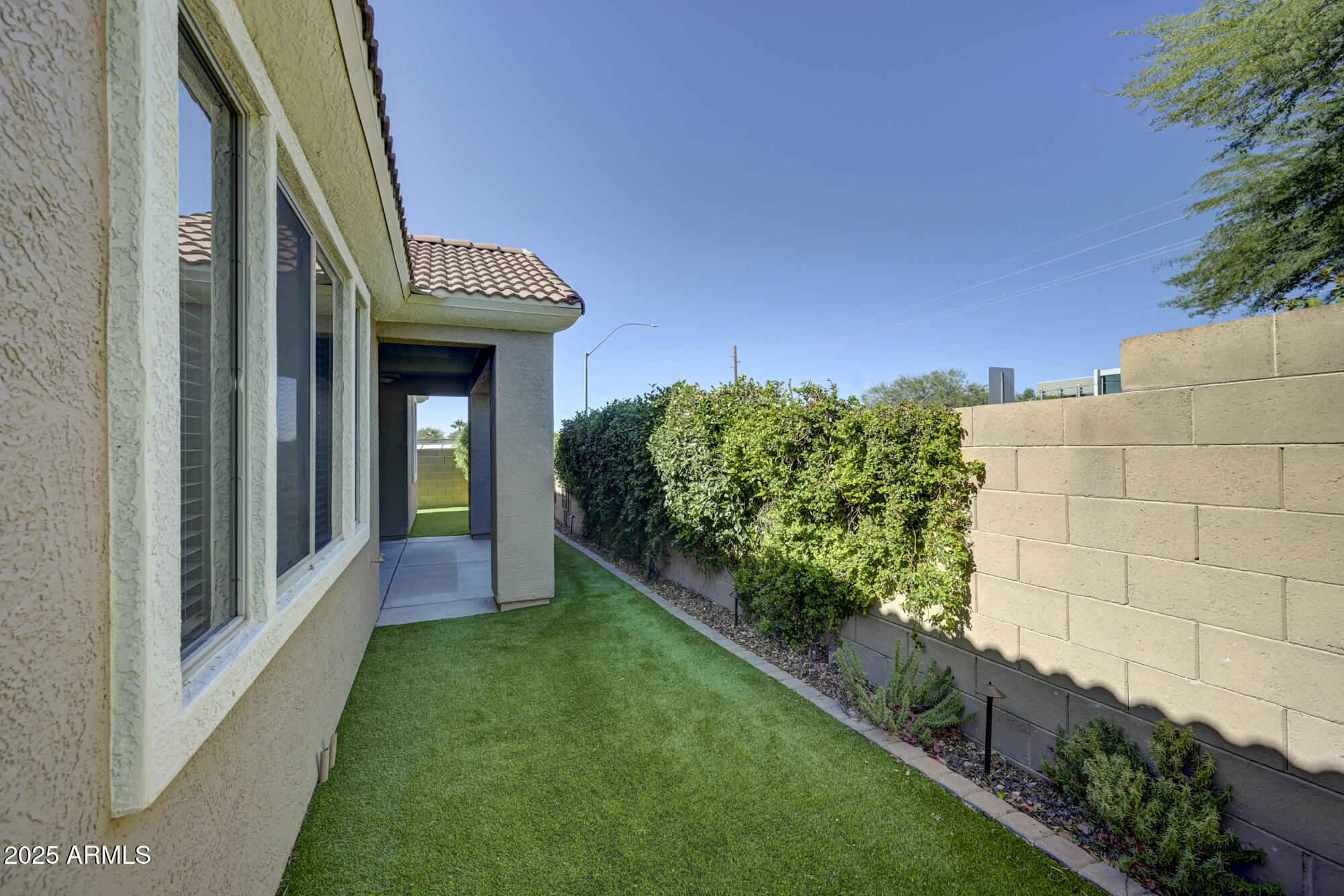 6646 East Rochelle Circle Mesa, AZ 85215 - Photo 36 of 43 a view of outdoor space and yard