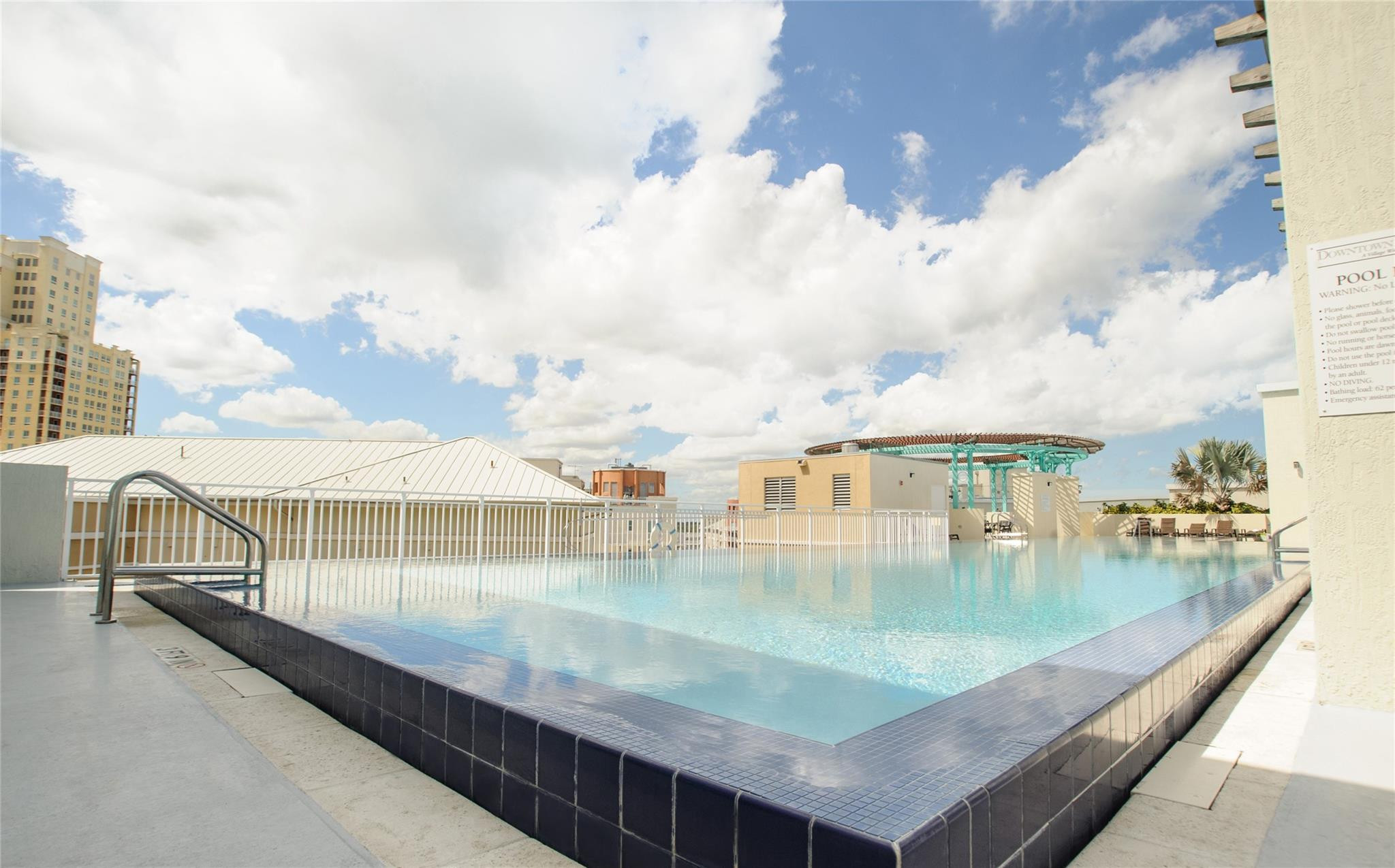 7275 Southwest 90th Way, Unit 603 Miami, FL 33156 - Photo 17 of 19 an aerial view of a house