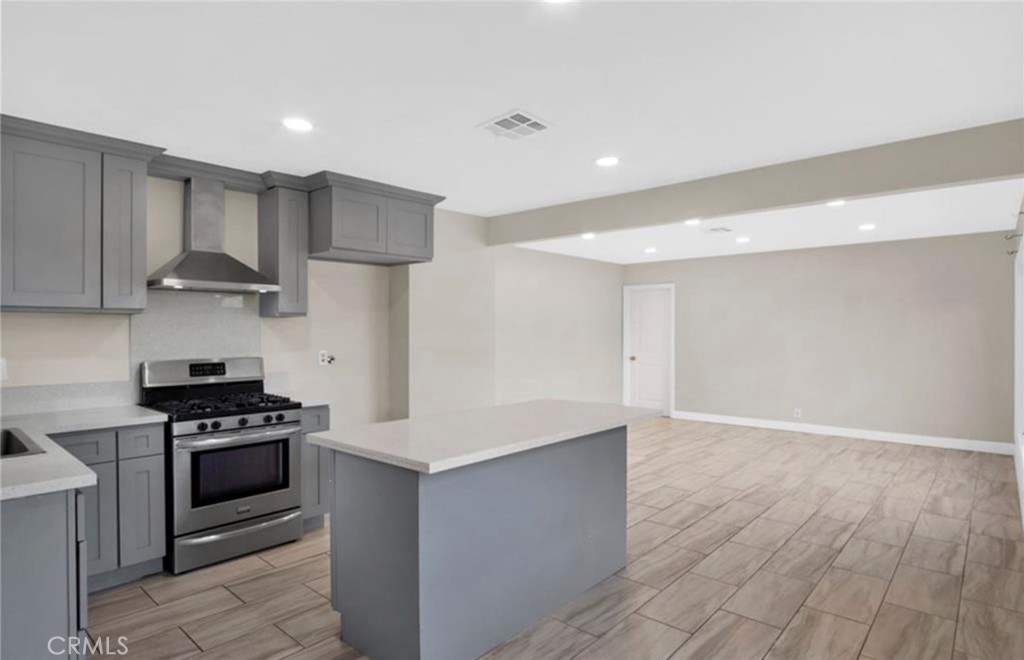 5522 Silver Drive, Unit 1 Santa Ana, CA 92703 - Photo 3 of 16