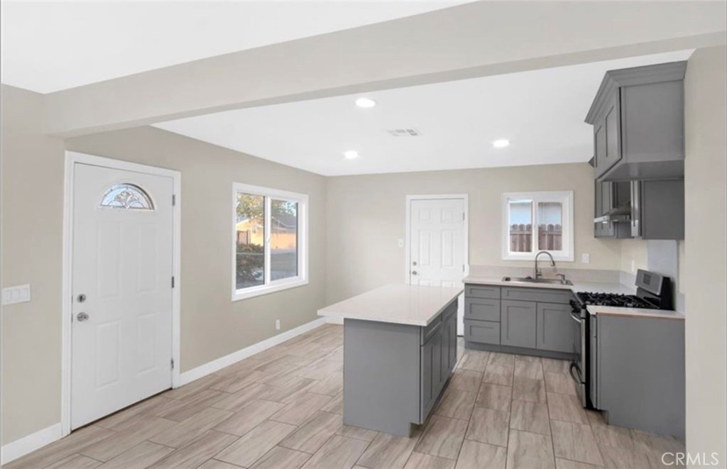 5522 Silver Drive, Unit 1 Santa Ana, CA 92703 - Photo 6 of 16