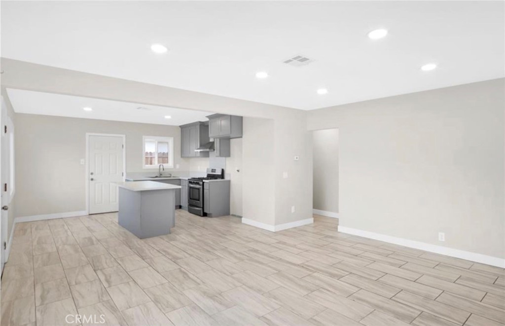 5522 Silver Drive, Unit 1 Santa Ana, CA 92703 - Photo 9 of 16