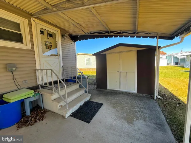 a view of deck with patio