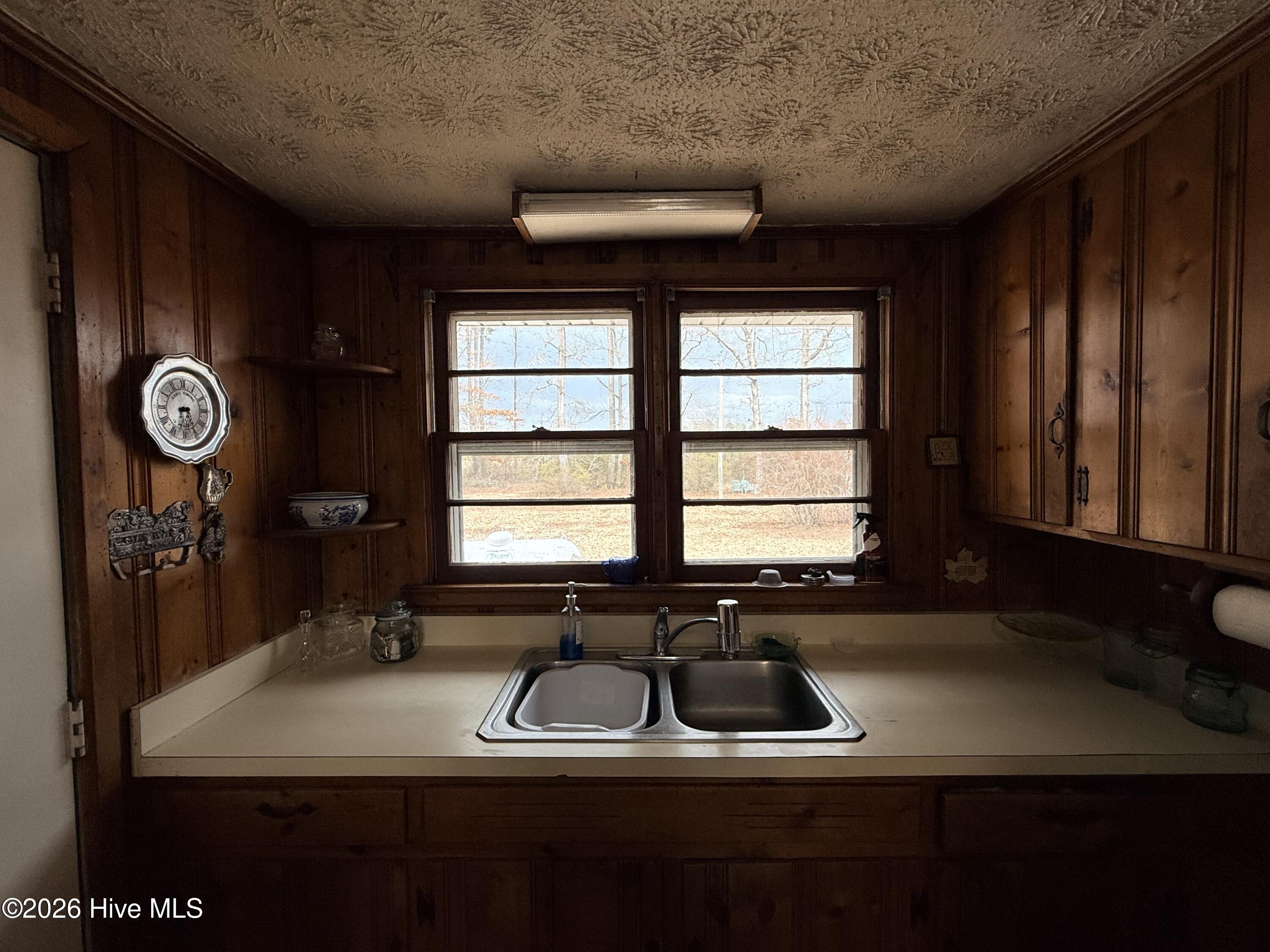 496 Hondros Road Clinton, NC 28328 - Photo 10 of 17 IMG_2554