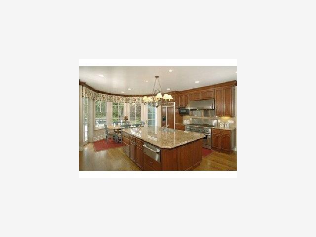 101 Ralston Road Atherton, CA 94027 - Photo 7 of 8 Gallery Image 7