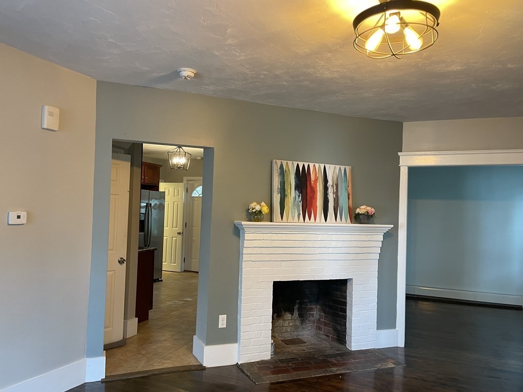 2 Andy Road Worcester, MA 01602 - Photo 4 of 18 Gallery Image 4