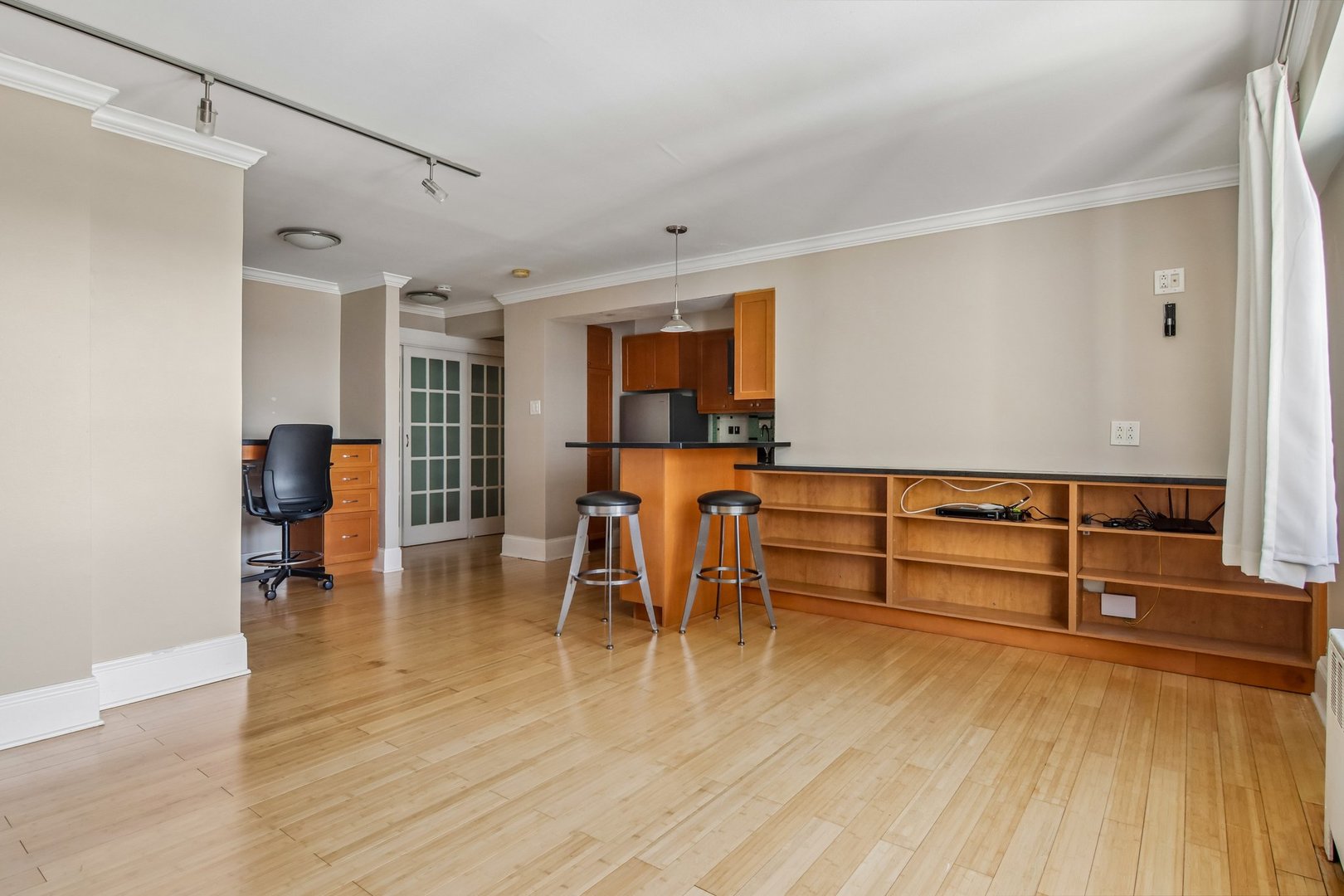 2909 North Sheridan Road, Unit 1201 Chicago, IL 60657 - Photo 7 of 32