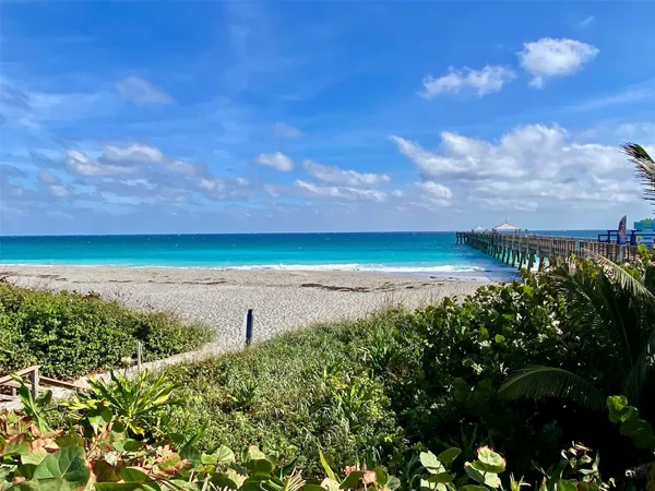$1,600 | 1301 Emerald Terrace, Unit 5, Fort Pierce, FL 34950