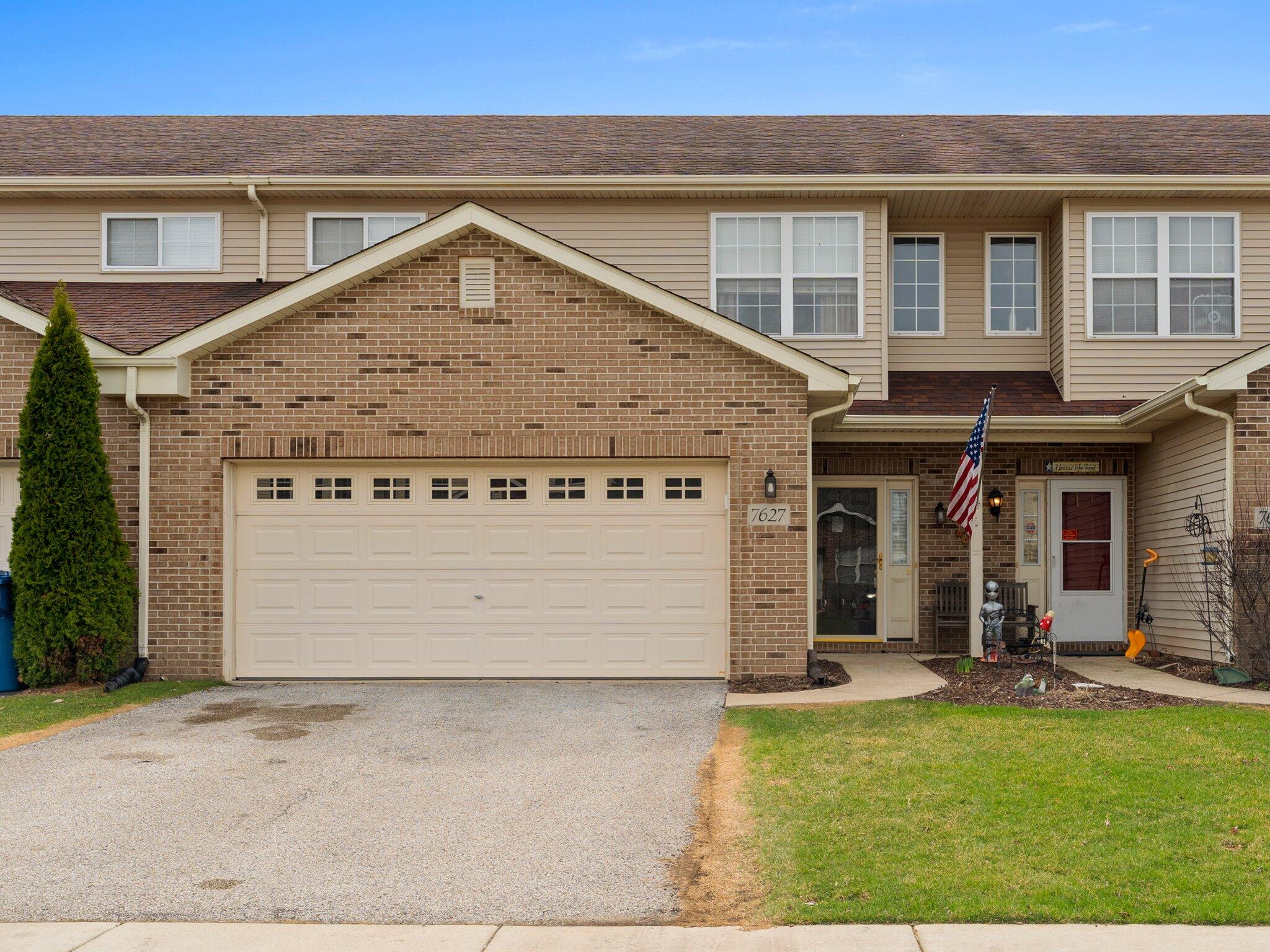 7627 East 112th Avenue Crown Point, IN 46307 - Photo 1 of 21 2048x1536