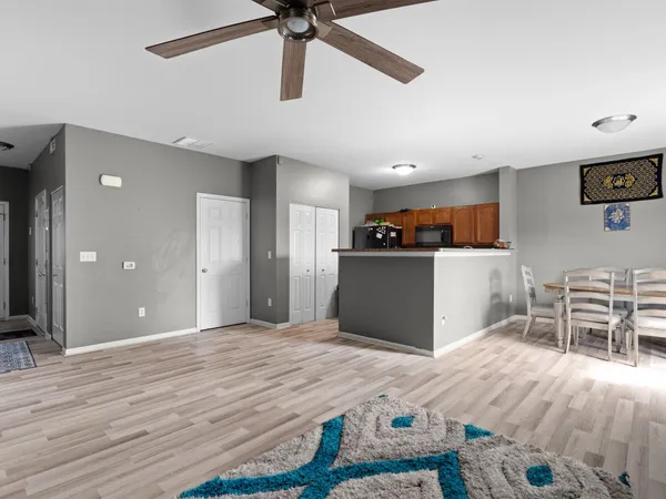 $285,000 | 7627 East 112th Avenue, Crown Point, IN 46307