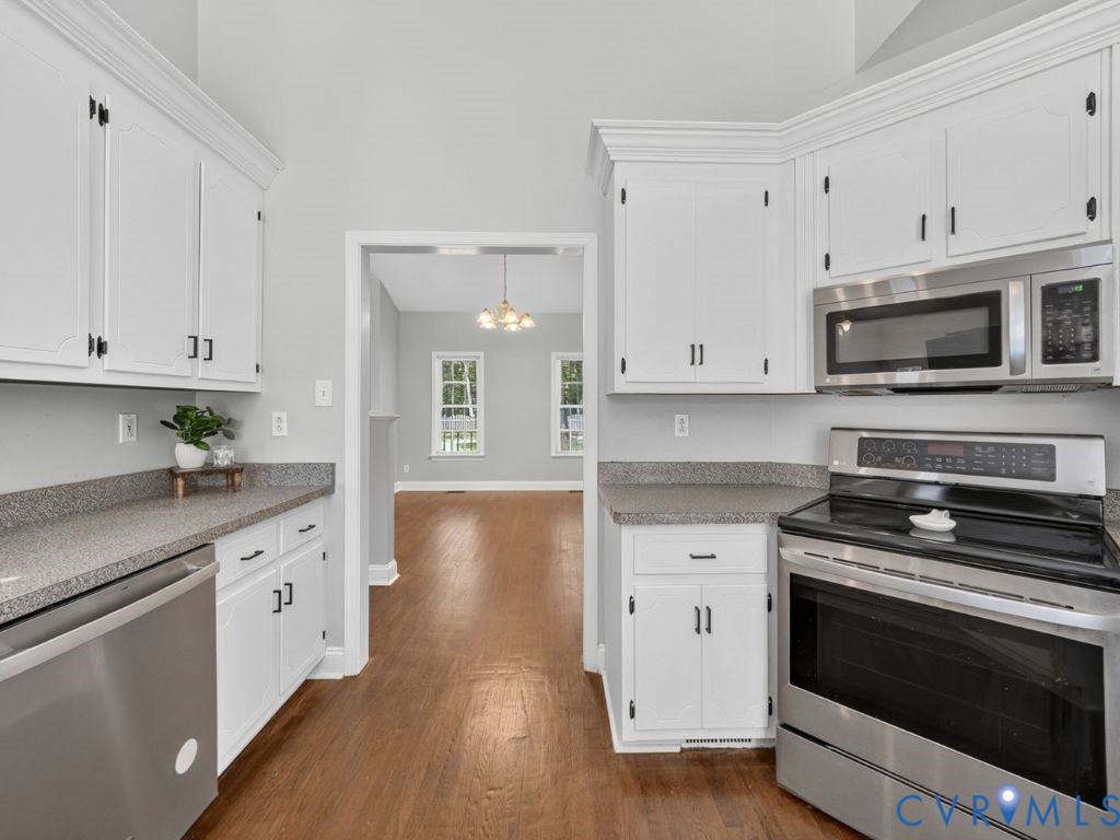 4263 Lockin Road Powhatan, VA 23139 - Photo 15 of 48 Gallery Image 15