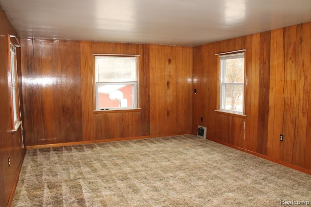 10321 Gordon Road Fenton, MI 48430 - Photo 15 of 37 10321 Gordon Road (12).JPG