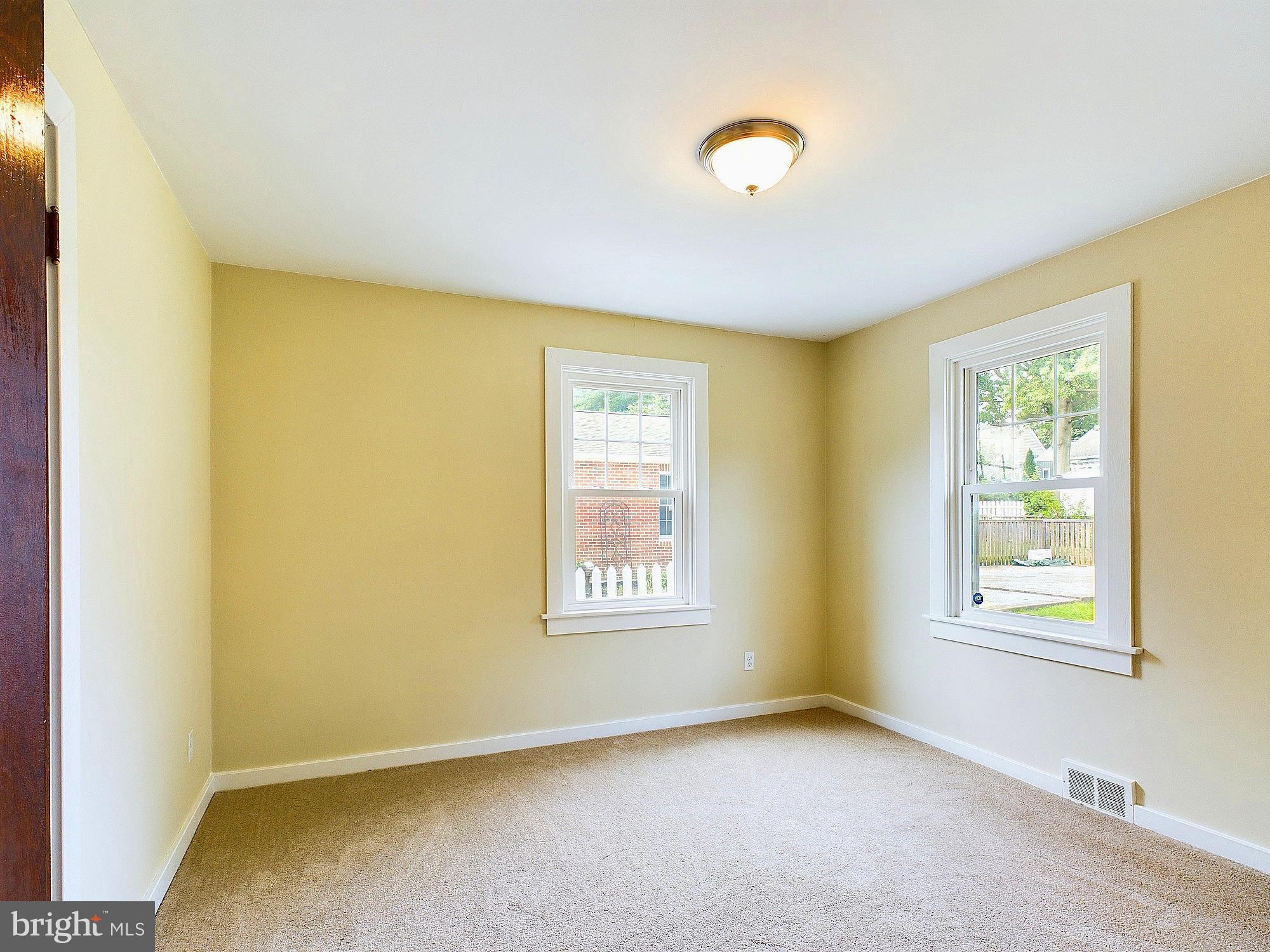226 George Street Hanover, PA 17331 - Photo 16 of 40 Gallery Image 16
