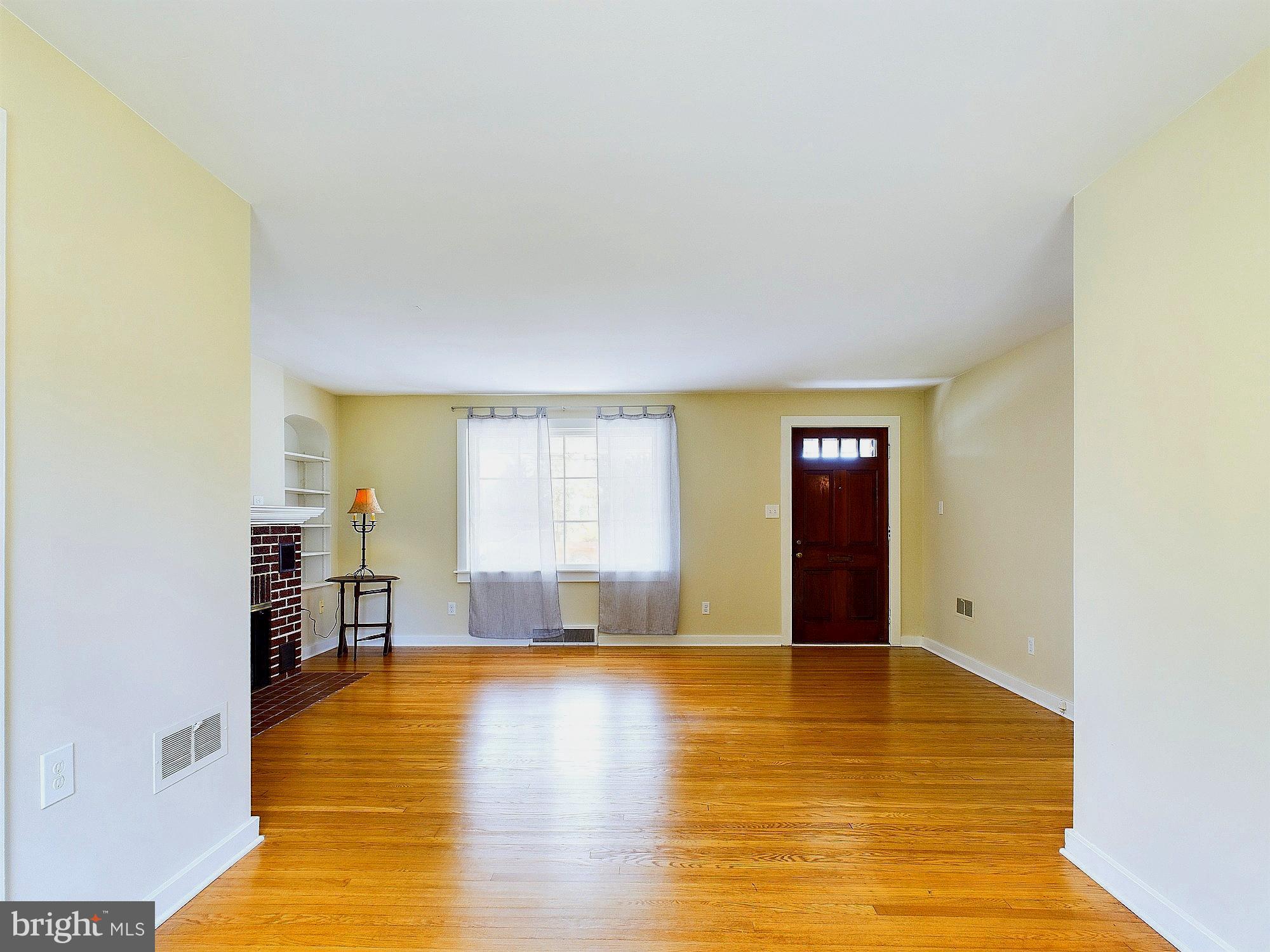 226 George Street Hanover, PA 17331 - Photo 6 of 40 Gallery Image 6
