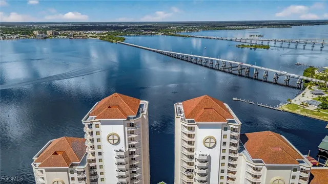 $795,000 | 2090 West First Street, Unit G1207, Fort Myers, FL 33901