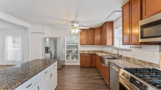 $500,000 | 402 Placid Lake Lane, Magnolia, TX 77354