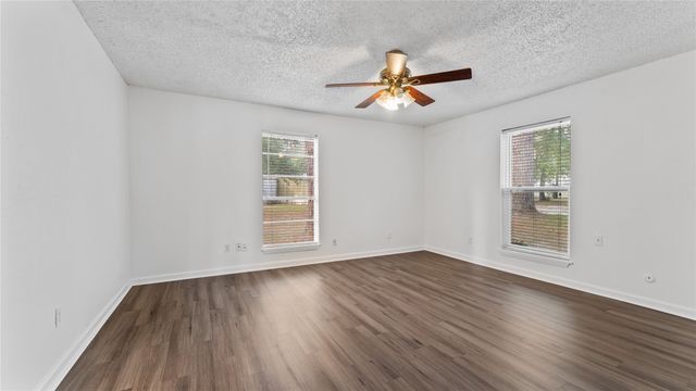 $500,000 | 402 Placid Lake Lane, Magnolia, TX 77354