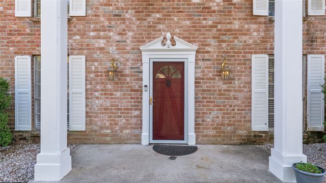 $500,000 | 402 Placid Lake Lane, Magnolia, TX 77354