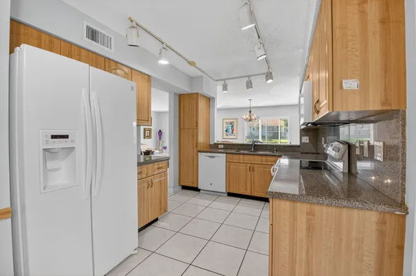 $249,000 | 7342 Lake Meadow Way, Unit 102, Boynton Beach, FL 33437