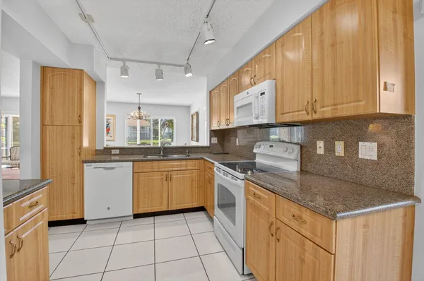 $249,000 | 7342 Lake Meadow Way, Unit 102, Boynton Beach, FL 33437
