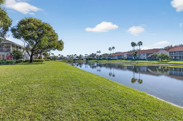 $249,000 | 7342 Lake Meadow Way, Unit 102, Boynton Beach, FL 33437